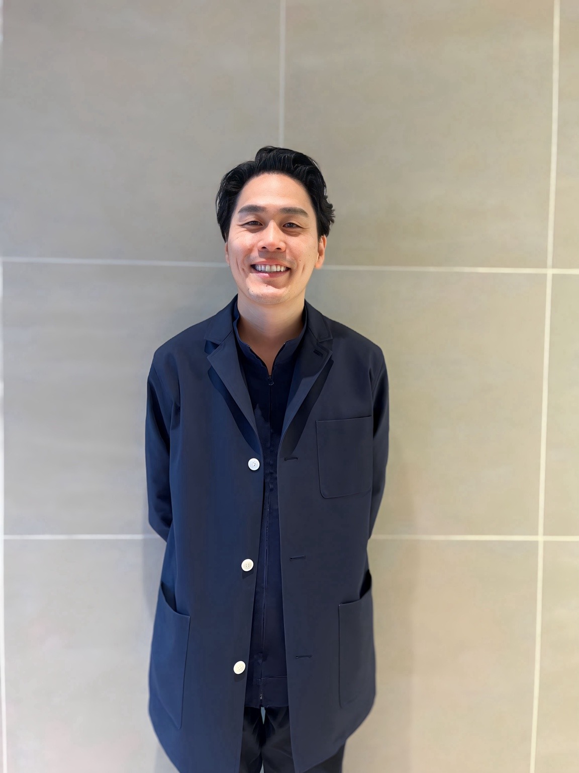  HALO DENTAL CLINIC 院長 濱本靖也